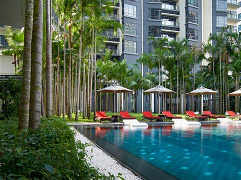 E&O Residences Kuala Lumpur Exterior foto The swimming pool at The Park